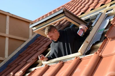 Pose de fenêtres de toit Velux à Gigouzac